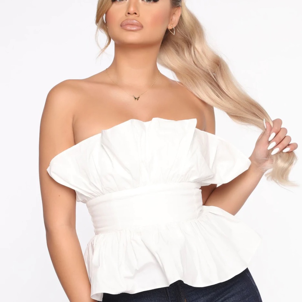 FashionNova Take Me To Brunch Top *Never Worn*